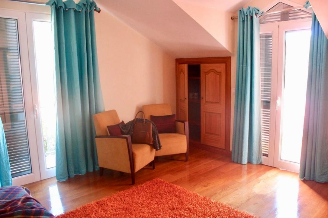 Апартаменты Pink House Понта-ду-Сол Экстерьер фото