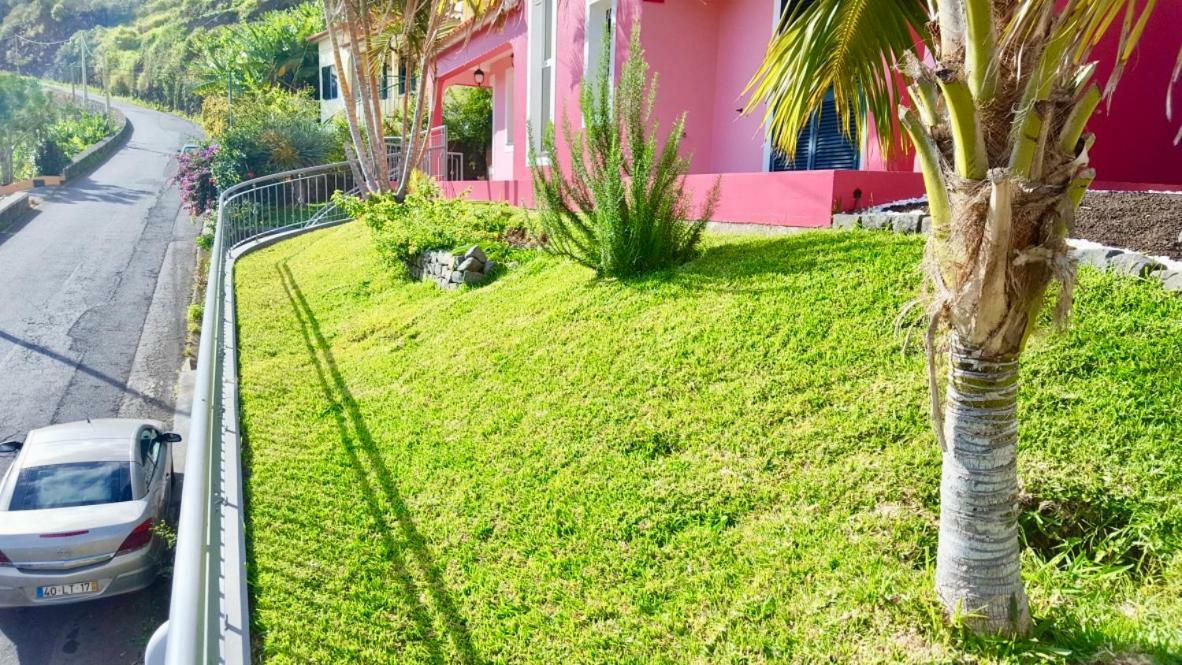 Апартаменты Pink House Понта-ду-Сол Экстерьер фото